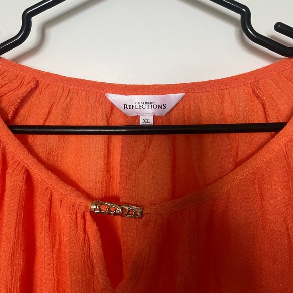 Northern reflections top orange - Picture 5 of 5